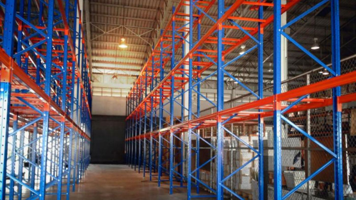 Guía definitiva sobre estanterías cantilever: qué son, usos y ventajas