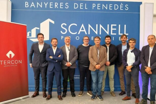 ITERCON coloca la primera piedra del complejo logístico de 60.800 m2 para Scannell Properties. Foto. ITERCON