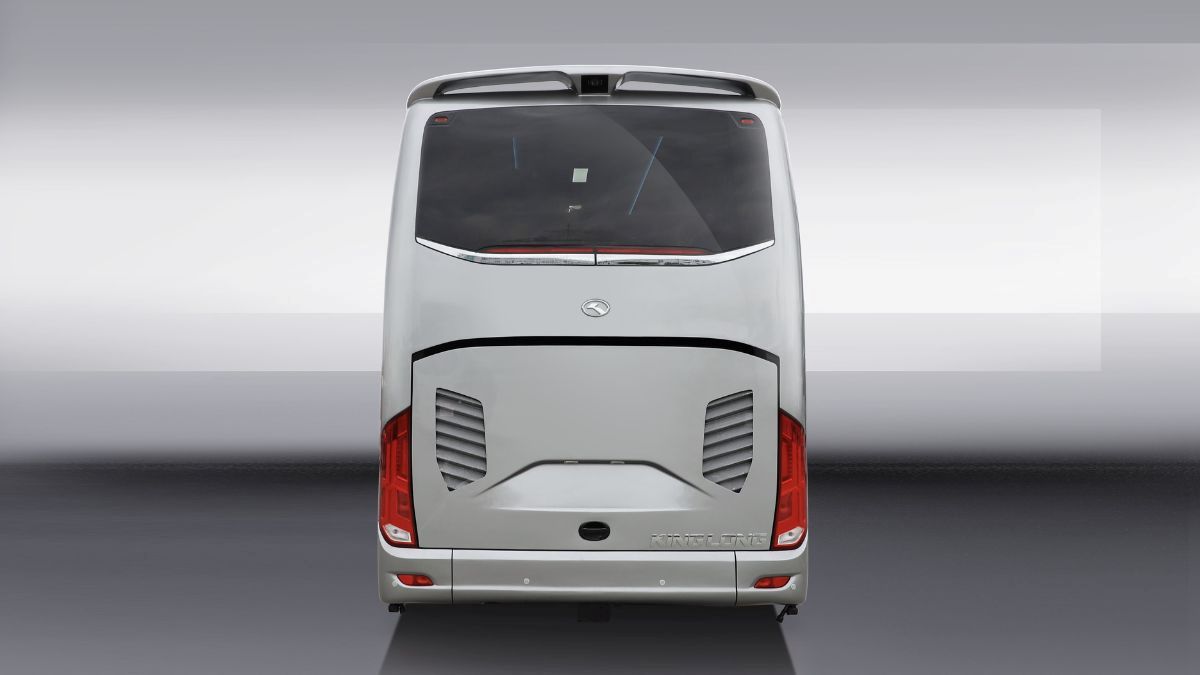 King Long presenta el nuevo modelo del autocar C13HD Hi-Tech-2 King Long presenta el nuevo modelo del autocar C13HD Hi-Tech-2