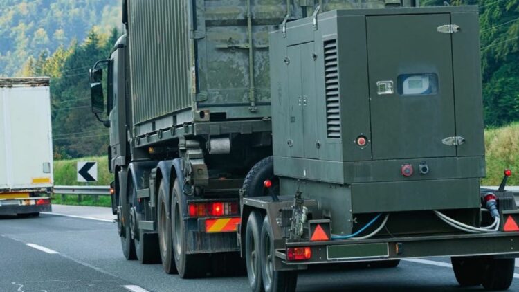 Nuevo paquete de movilidad militar de la UE con el transporte por carretera