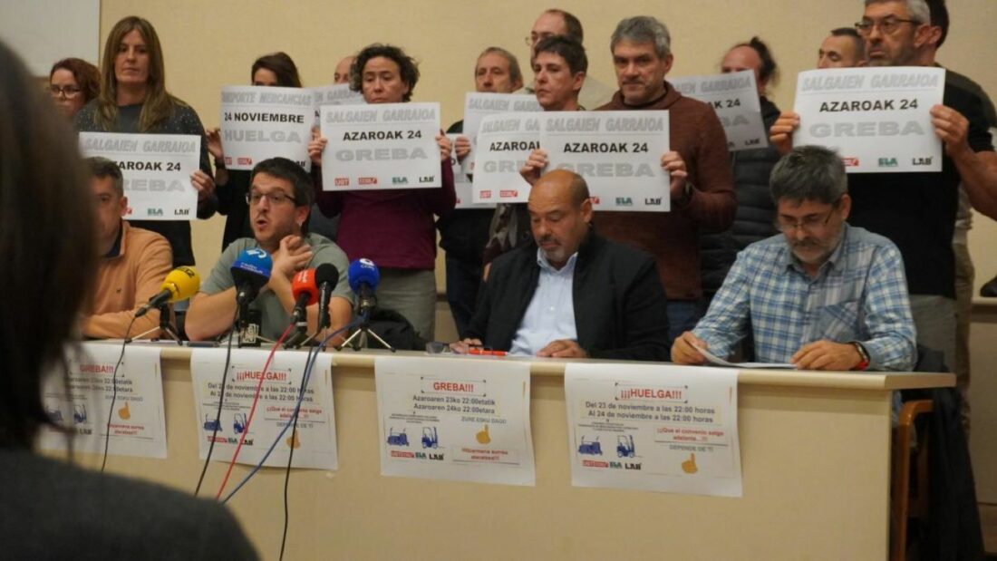 UGT, CCOO, LAB y ELA denuncian presiones y amenazas a los camioneros para que no hagan huelga