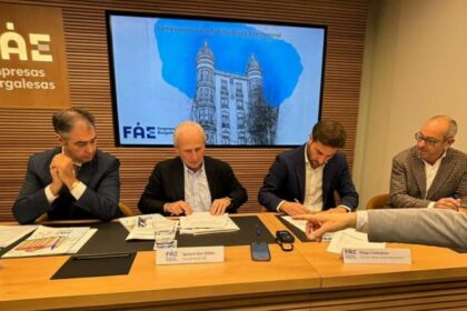 Trabajadores de Perú FAE Burgos