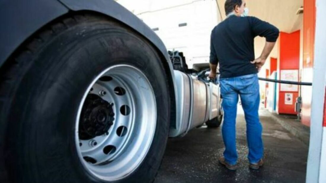 Foto de archivo CETM pide medidas preventivas que permitan compensar el impacto del conflicto en Oriente Medio en el sector