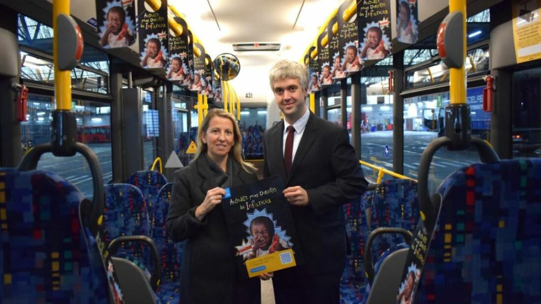 La Compañía de Tranvías y UNICEF promueven la solidaridad en A Coruña