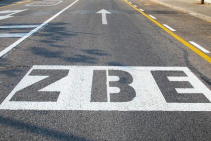 Nueva web actualizada de las Zonas de Bajas Emisiones en toda España. Foto archivo Nueva web actualizada de las Zonas de Bajas Emisiones en toda España. Foto archivo