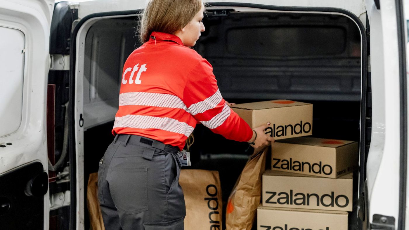 Zalando elige a CTT como socio para la entrega de pedidos en la Península Ibérica