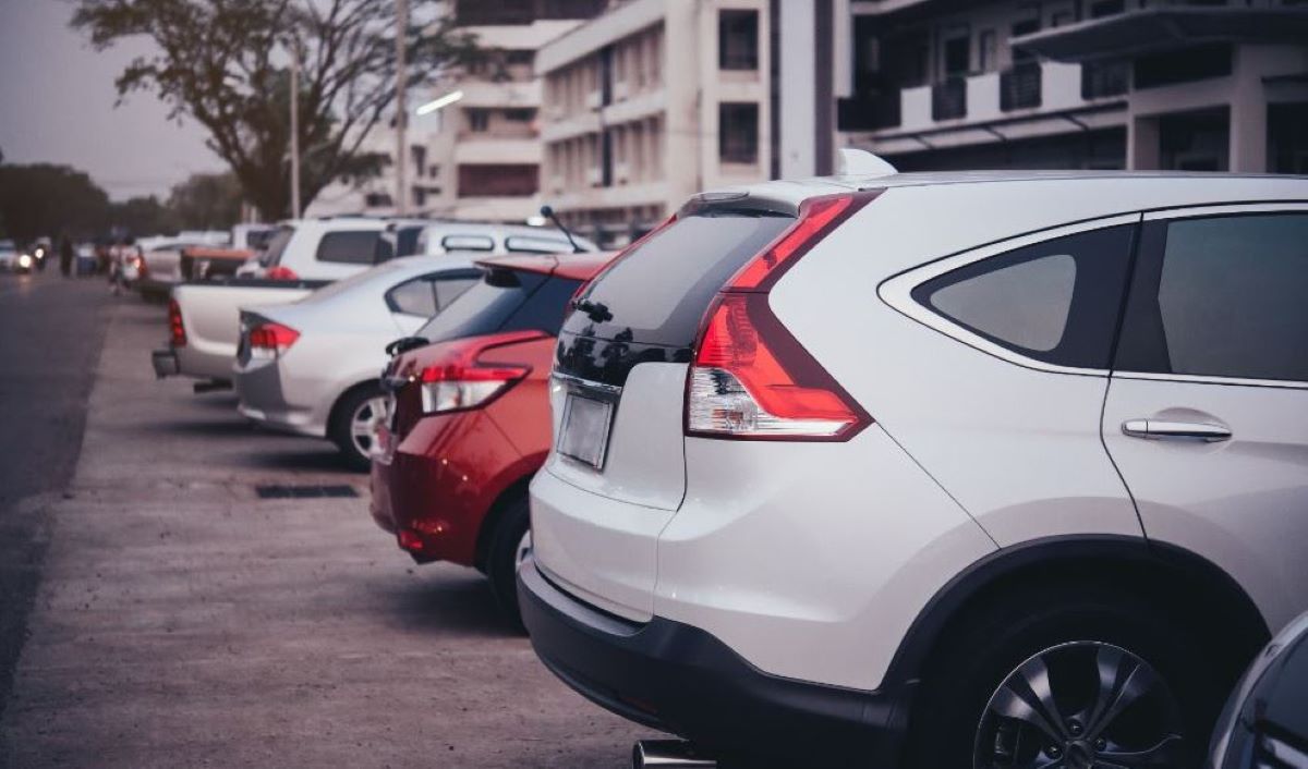 ¿Vas a viajar en Navidad? Estos son los destinos con el aparcamiento más caro. Foto: Parclick ¿Vas a viajar en Navidad? Estos son los destinos con el aparcamiento más caro