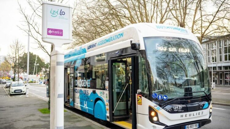 Primera entrega europea del autobús de hidrógeno GX 337 H2 LINIUM de IVECO BUS en Lorient