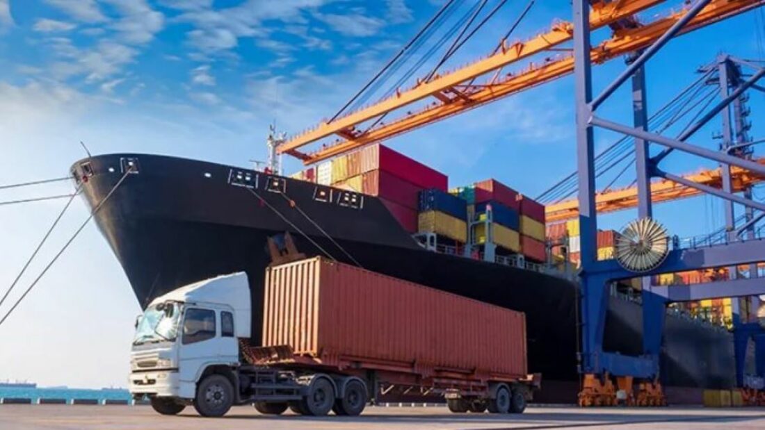 La Clave para la Optimización Logística: Reducir Tiempos y Costos en Cadenas de Suministro Complejas. Foto de archivo La Clave para la Optimización Logística: Reducir Tiempos y Costos en Cadenas de Suministro Complejas