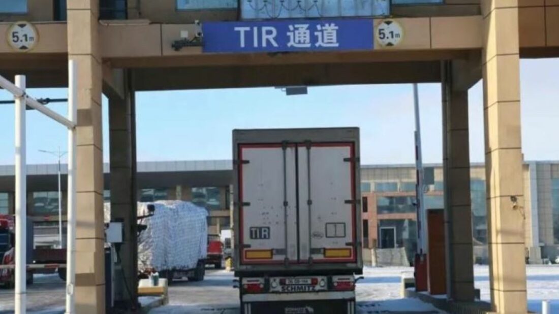 China abre carriles verdes para el transporte de mercancías en TIR. Foto: IRU China abre carriles verdes para el transporte de mercancías en TIR