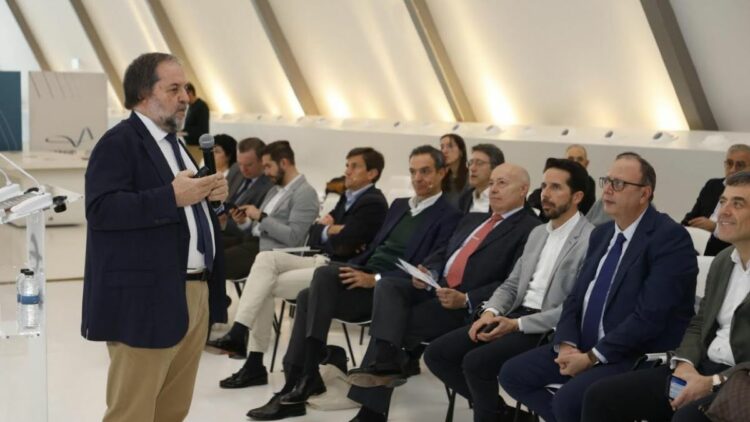 La IRU en la presentación de su informe en España: descarbonizar sin perder rentabilidad