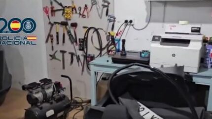 3 detenidos que robaban vehículos para montar las piezas en coches siniestrados en la DANA.