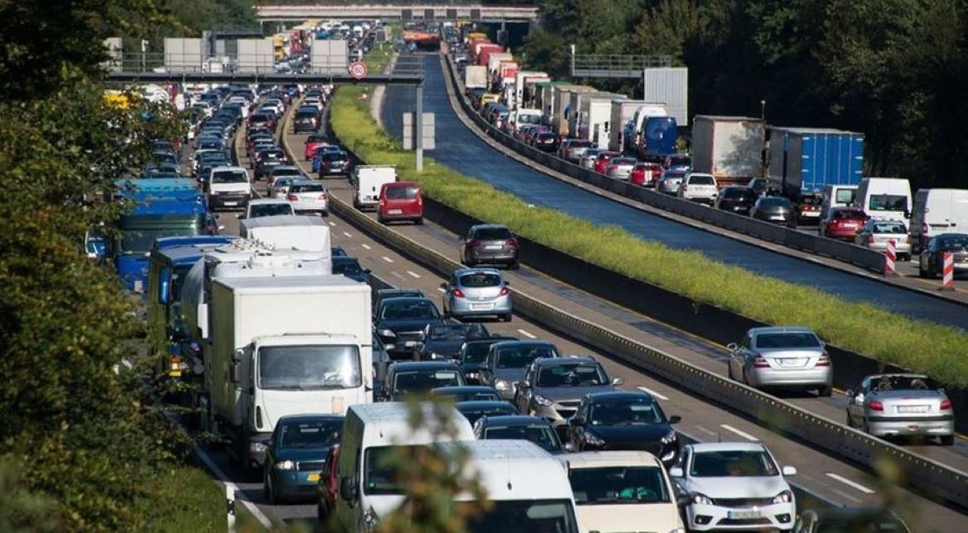 Dispositivo especial de la DGT para el puente de la Constitución-Inmaculada