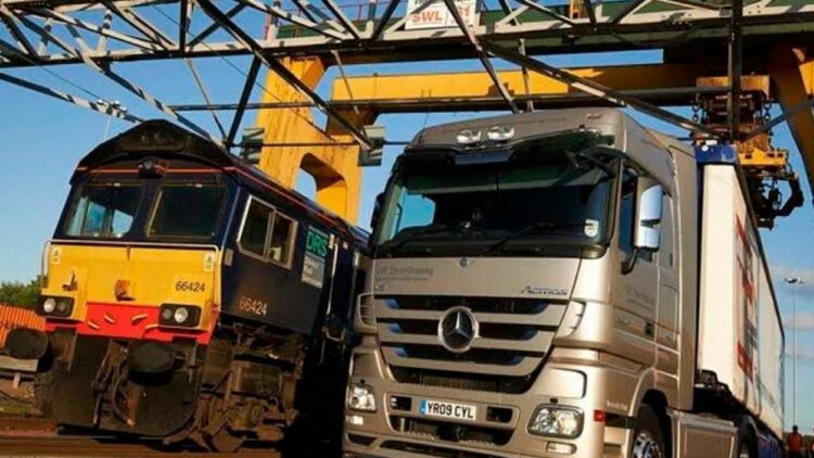 El ferrocarril europeo en contra de la nueva Directiva sobre el transporte en camiones