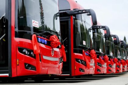FPT entrega del primer autobús de gas natural Golden Dragon en Serbia