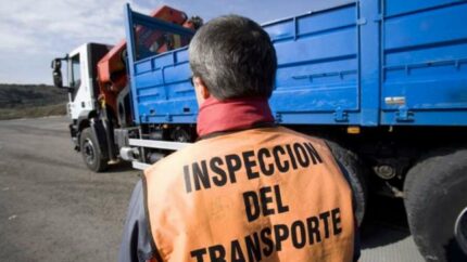 Las 44 toneladas, el documento digital y el tacógrafo inteligente, objetivos del Plan de Inspección de Transporte
