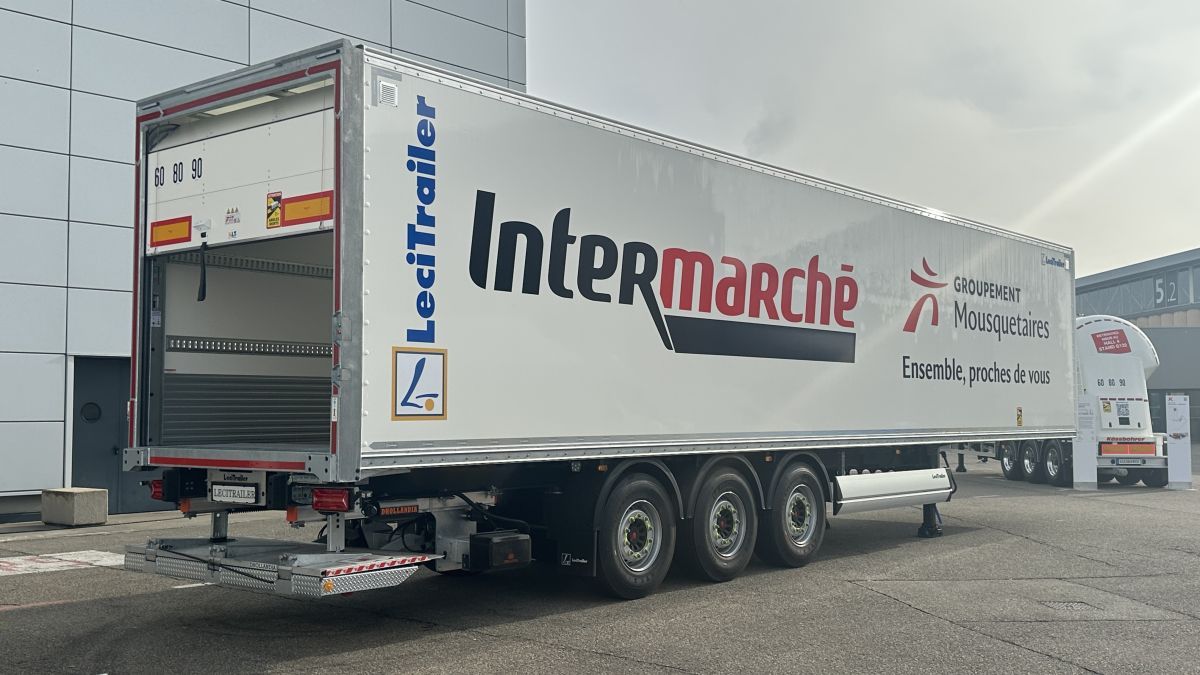 Lecitrailer presentó sus novedades de producto y servicios en Solutrans 2025-4