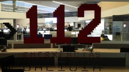 El accidente de un camión de transporte de mercancías peligrosas activa el plan de emergencias