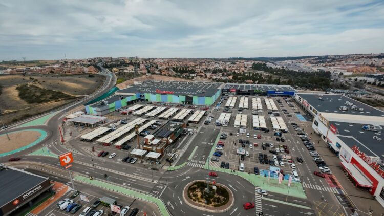 Redevco adquiere el Parque Comercial Abadía en Toledo para su fondo europeo de parques comerciales