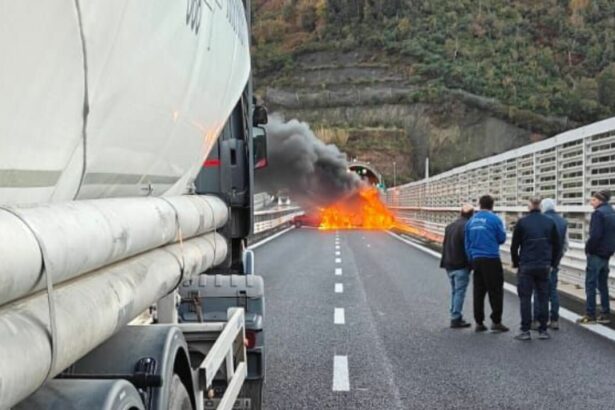 Roban 2 millones de euros en el asalto a un furgón blindado en una autopista de Italia