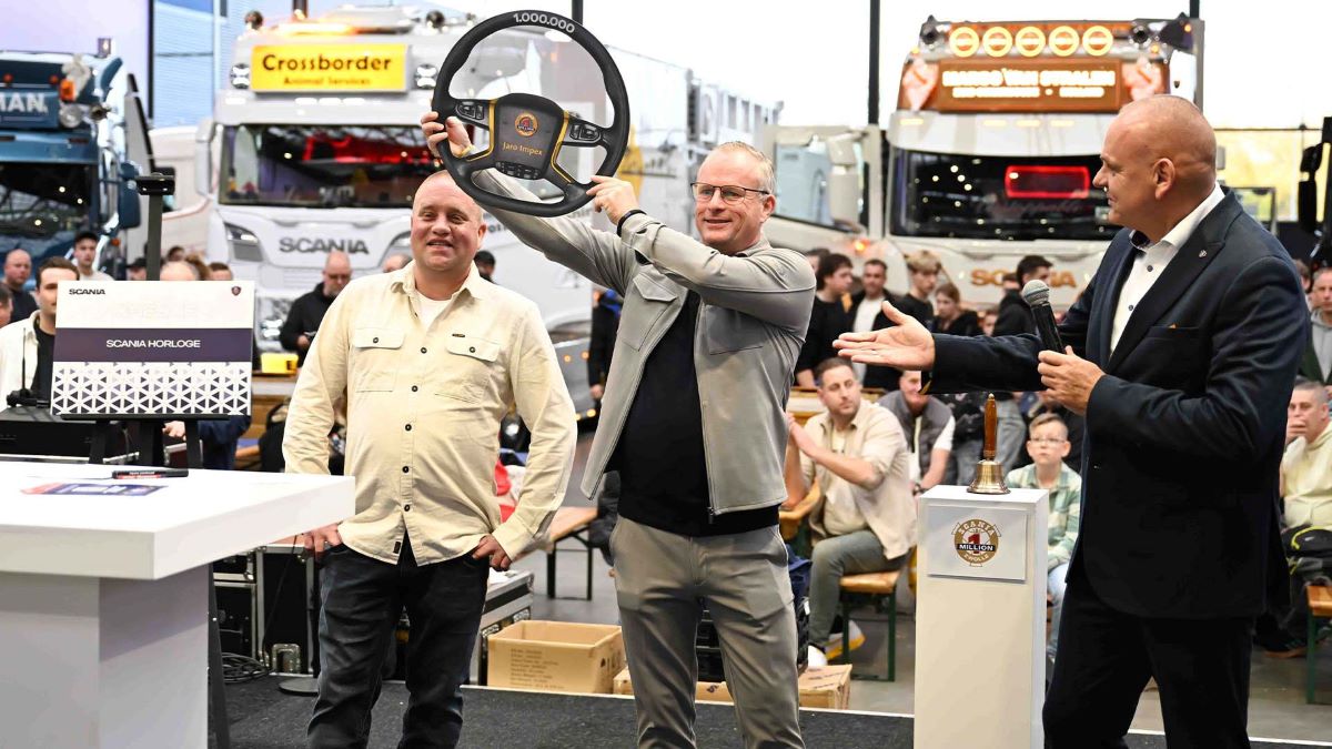 SCANIAUNMILLON2 SCANIAUNMILLON2