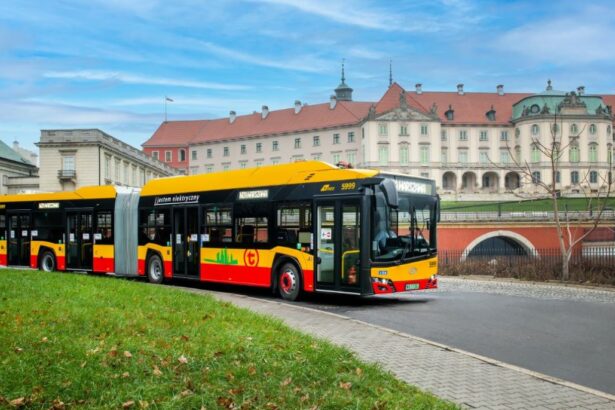 120 autobuses articulados Solaris para el transporte público de Varsovia