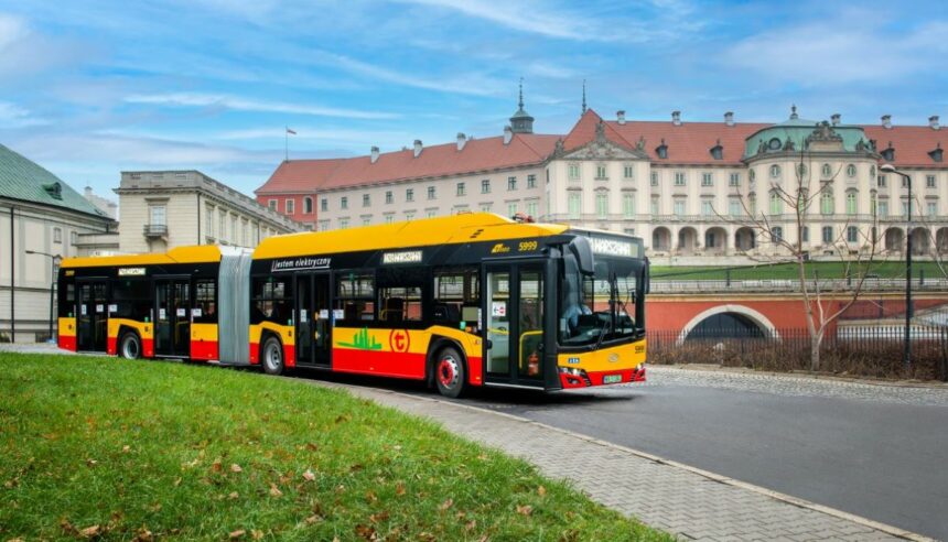 120 autobuses articulados Solaris para el transporte público de Varsovia