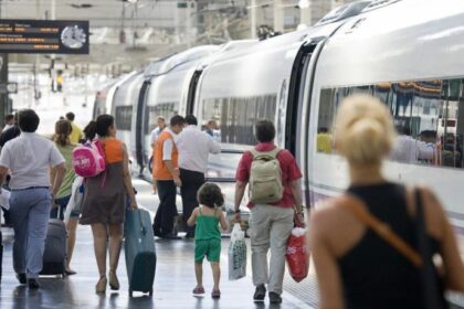 El Gobierno prórroga las bonificaciones al transporte público durante 2026