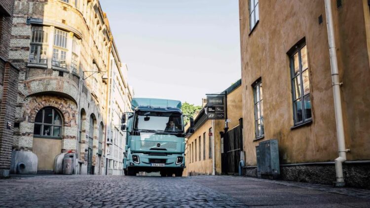 Volvo FL Electric de 14 toneladas, diseñado para el transporte urbano