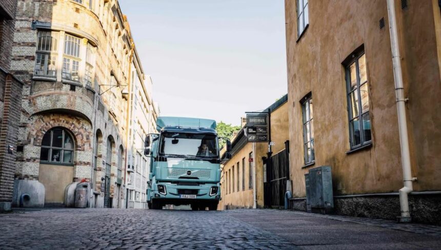 Volvo FL Electric de 14 toneladas, diseñado para el transporte urbano