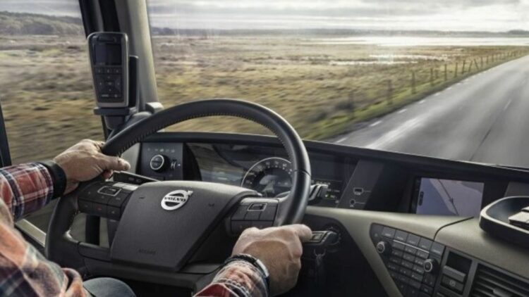 Fenadismer, Fetransa y Feintra critican el silencio de Hacienda con la prórroga de módulos