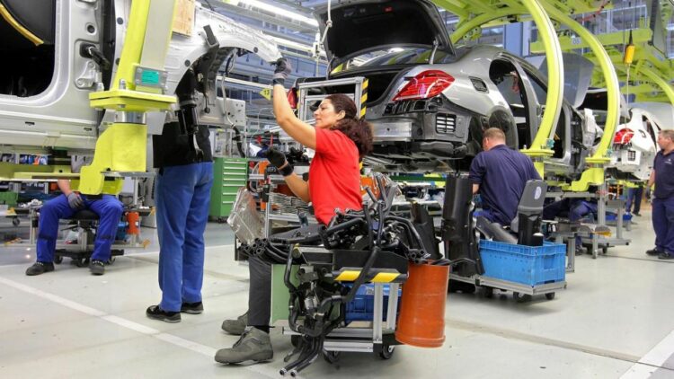 Muchas empresas alemanas prevén recortes de empleo en 2026