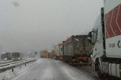 Para ASETRA es indignante la restricción al tráfico de camiones que deja aislada a Asturias