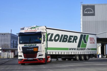 Kloiber comienza el transporte con el primero de 15 camiones eléctricos para MAN