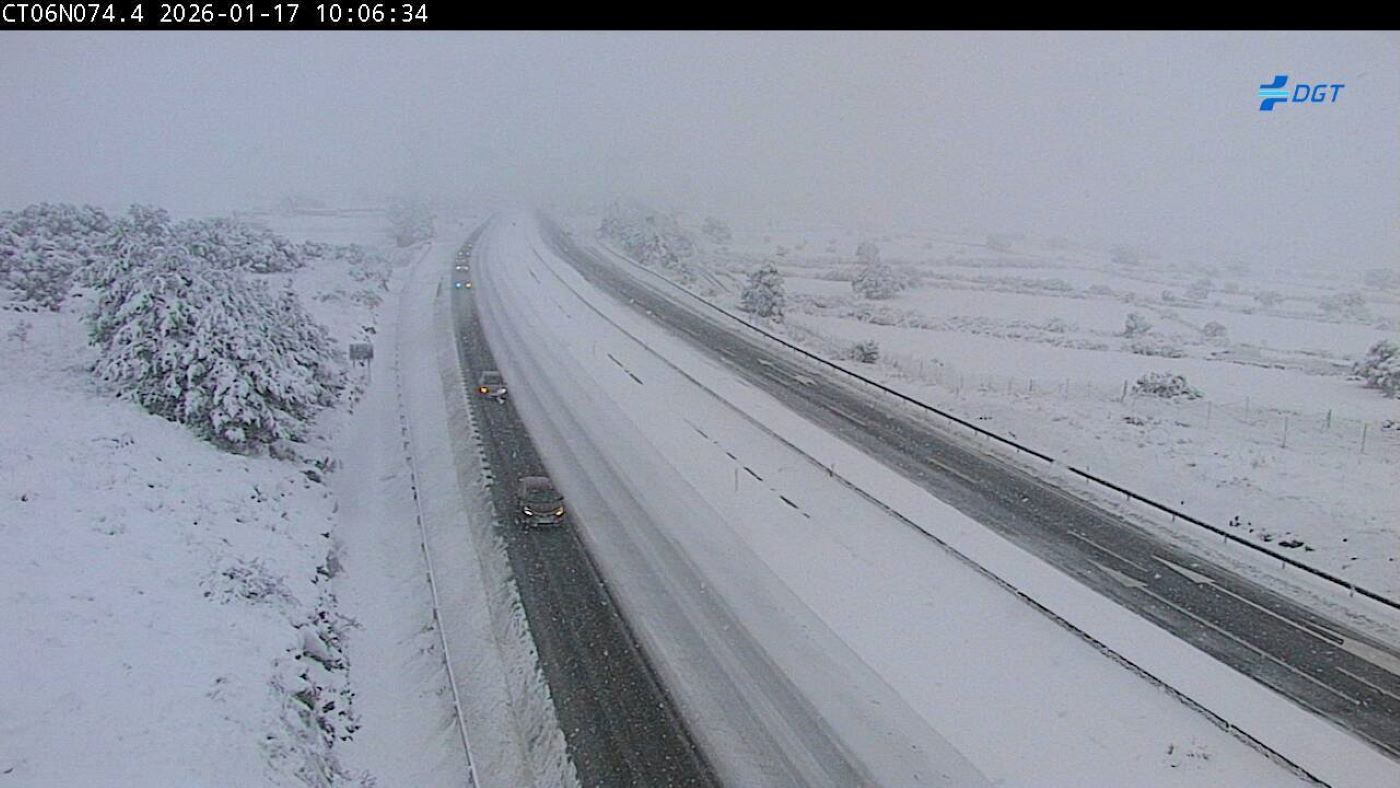 52 carreteras de ocho provincias afectadas por la nieve hoy sábado