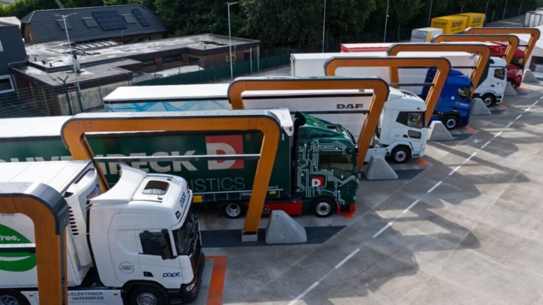 IRU, ACEA y T&E instan a la Comisión Europea a acelerar la financiación de cargadores para camiones eléctricos. Foto de archivo IRU, ACEA y T&E instan a la Comisión Europea a acelerar la financiación de cargadores para camiones eléctricos