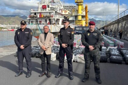 Interceptado un buque mercante que ocultaba casi 10 toneladas de cocaína entre un cargamento de sal.