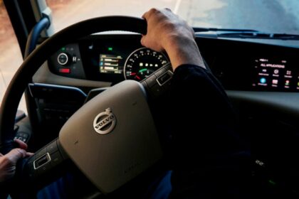 La alta tecnología aumenta la seguridad de los conductores y las flotas