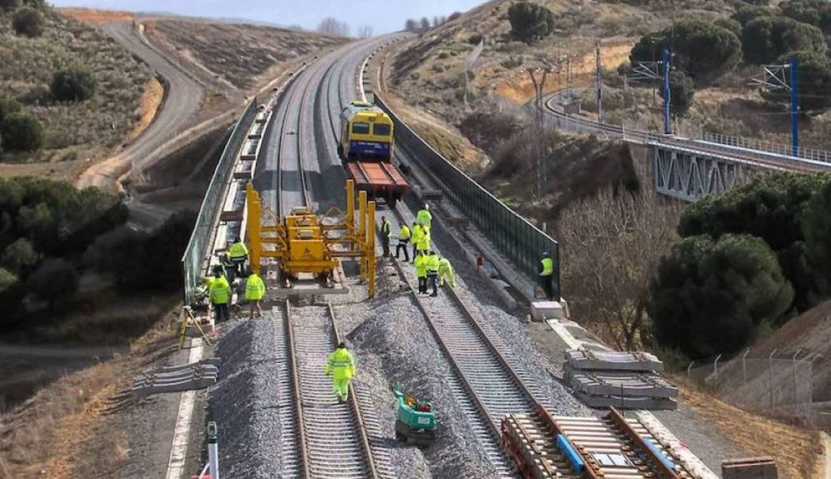Transportes impulsa el despliegue del Corredor Mediterráneo, con 20 millones invertidos cada semana desde 2018