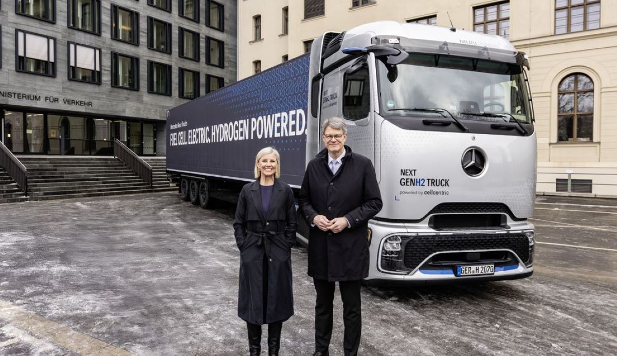 Daimler Truck presenta al Gobierno su camión de hidrógeno. Foto: Daimler Truck Daimler Truck presenta al Gobierno su camión de hidrógeno