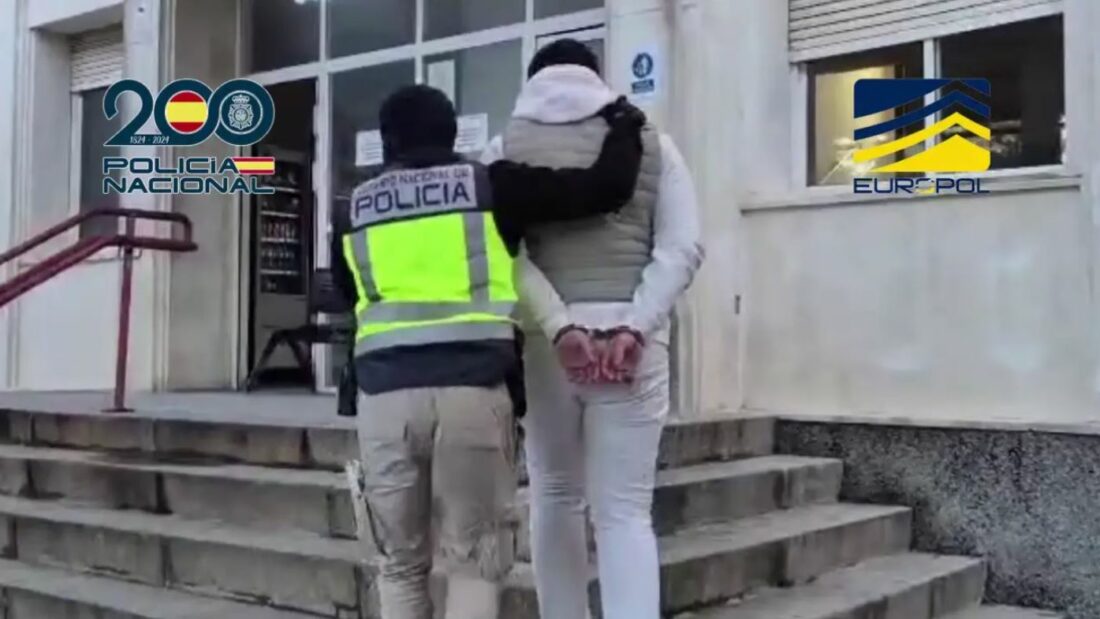 34 detenidos en España de la organización criminal "Black Axe". Foto y vídeo. Policía Nacional 34 detenidos en España de la organización criminal "Black Axe"