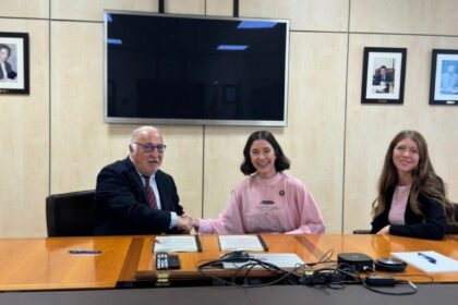 La DGT y TRIBBU colaboran en un proyecto de coche compartido para trabajadores