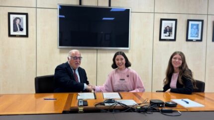 La DGT y TRIBBU colaboran en un proyecto de coche compartido para trabajadores