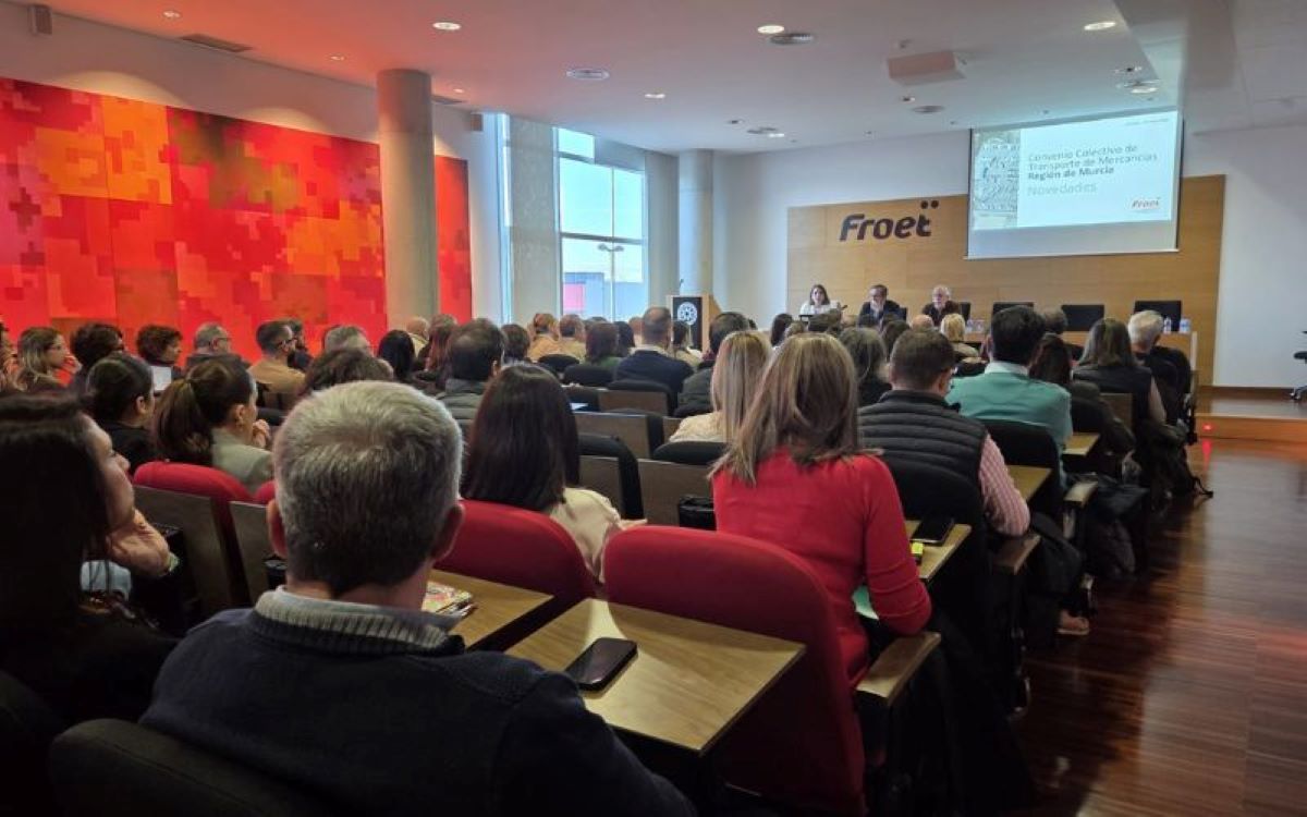 FROET reúne a sus socios para informales del nuevo Convenio Colectivo del Transporte de mercancías