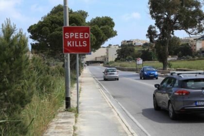 Mientras Europa busca conductores, Malta paga 25.000 euros a los jóvenes para que renuncien a sus carnés