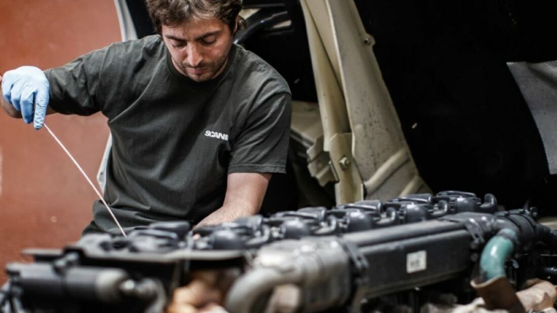 La falta de más de 6.000 mecánicos, uno de los mayores desafíos de los talleres de vehículos industriales