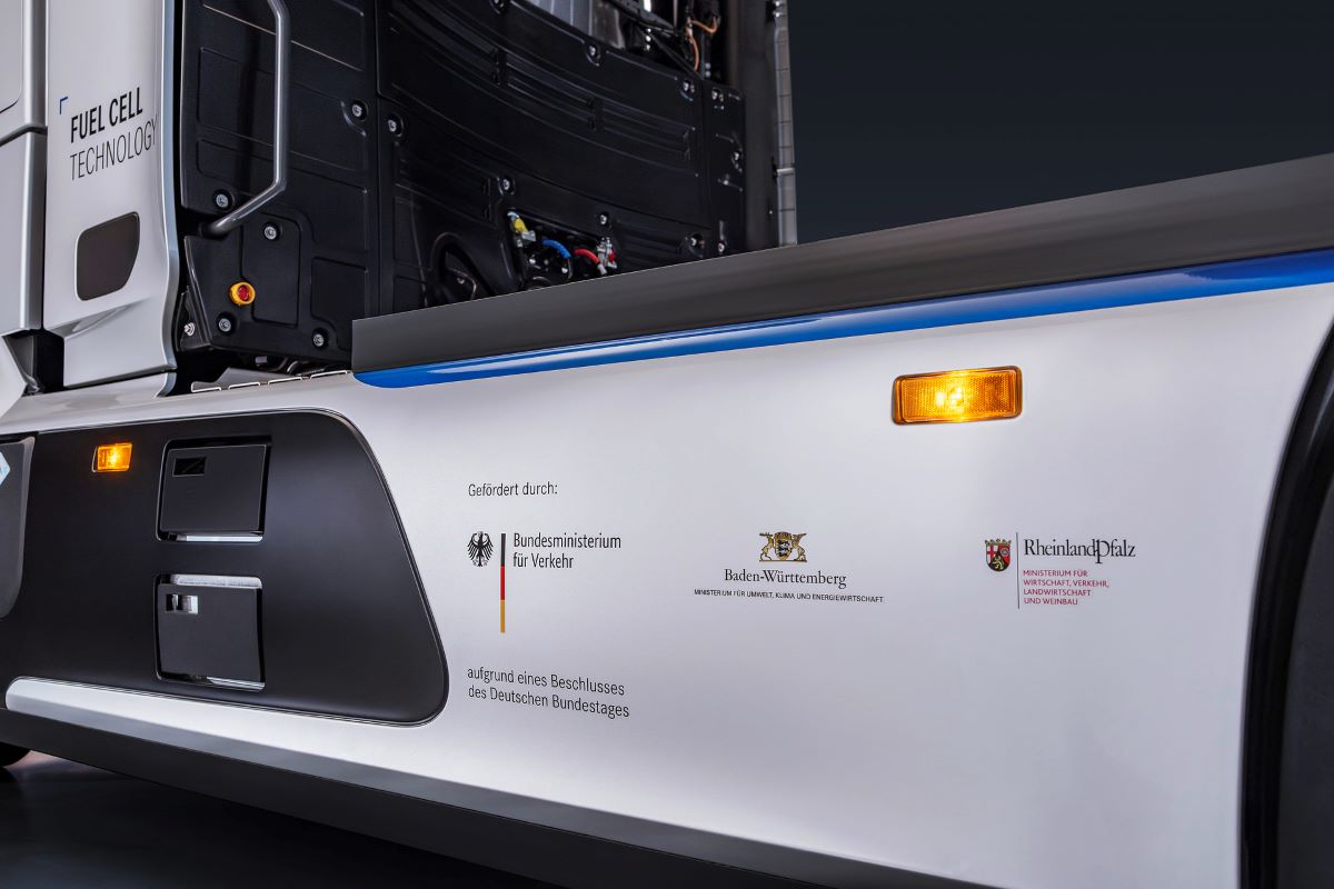 MERCEDESHIDROGENO3 MERCEDESHIDROGENO3