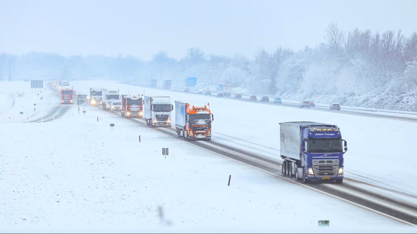 Las lluvias torrenciales, la nieve y el hielo causan muchos problemas en toda Europa y Marruecos