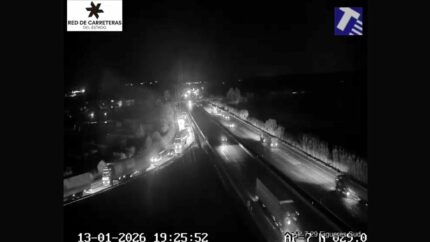 Retenciones de 13 km en la AP-7 en Pont de Molins por tareas de limpieza