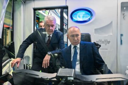Comienzan las pruebas del primer tren sin conductor de Rusia en el metro de Moscú